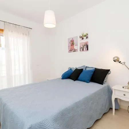Comfortable And Friendly Apt With Pool, Terrace, Bbq, Aircon In Santa Luzia アパート *