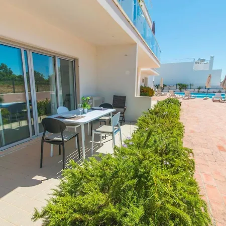Comfortable And Friendly Apt With Pool, Terrace, Bbq, Aircon In Santa Luzia Appartamento Tavira